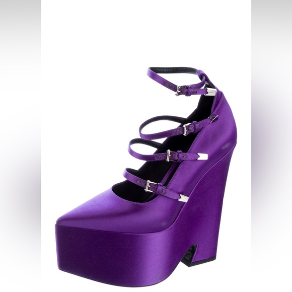 Versace Satin Pumps - Picture 4 of 4